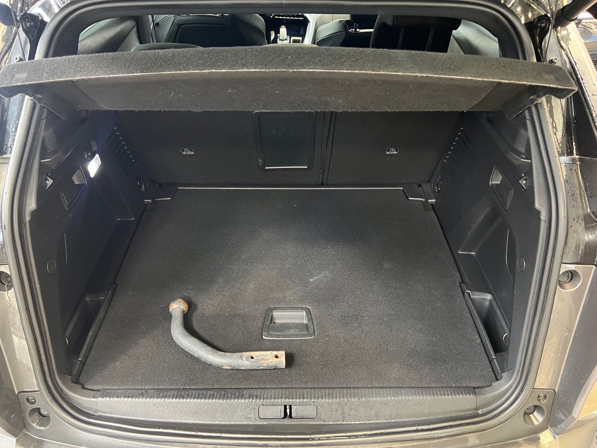 Peugeot 3008 II GT 2.0 BlueHDi 180 ch EAT8 S&S /ATTELAGE/TOIT PANO/