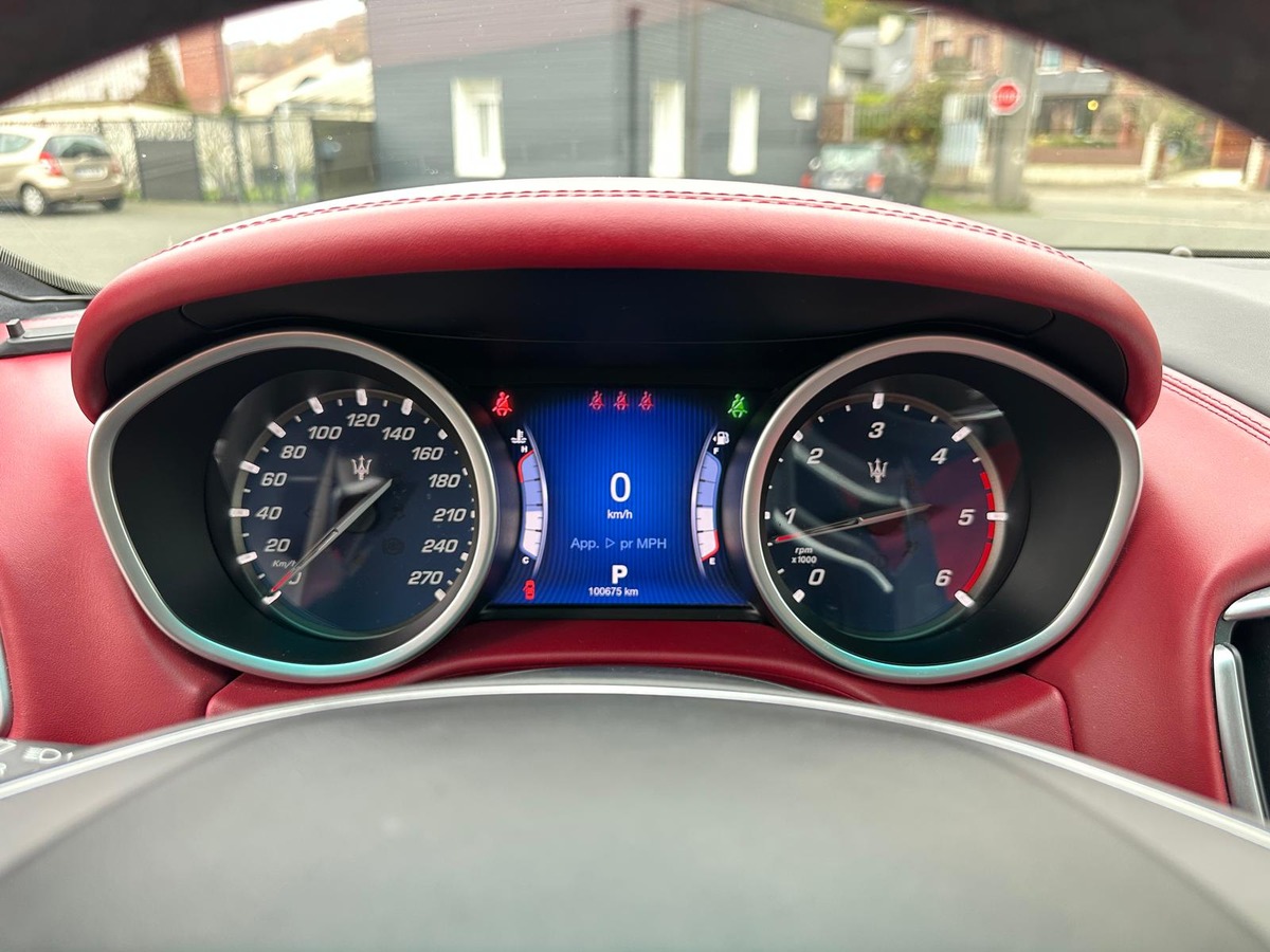 Maserati Ghibli 3.0 V6 diesel 275CV