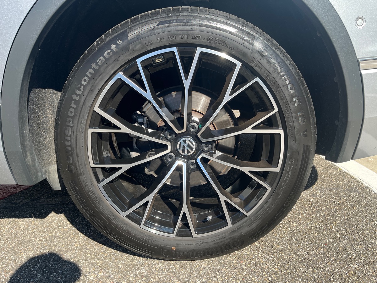 Volkswagen Tiguan Allspace 2.0 TDI 150ch R-Line DSG7, Suivi complet VW, Attelage électrique pivotant