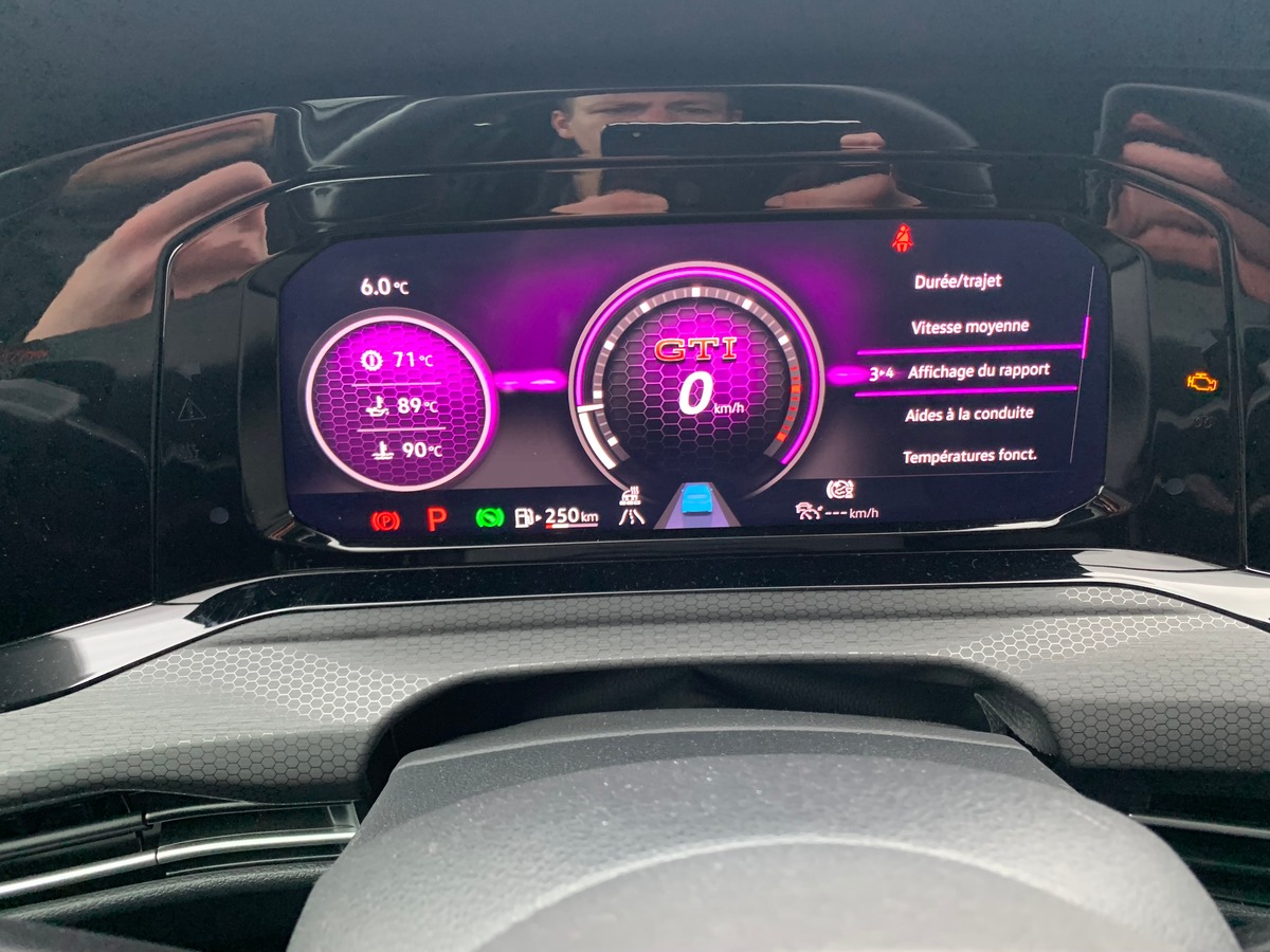 Volkswagen Golf GTI 300 ch | Clubsport | Caméra de recul | Phares de route adaptatifs, directionnels