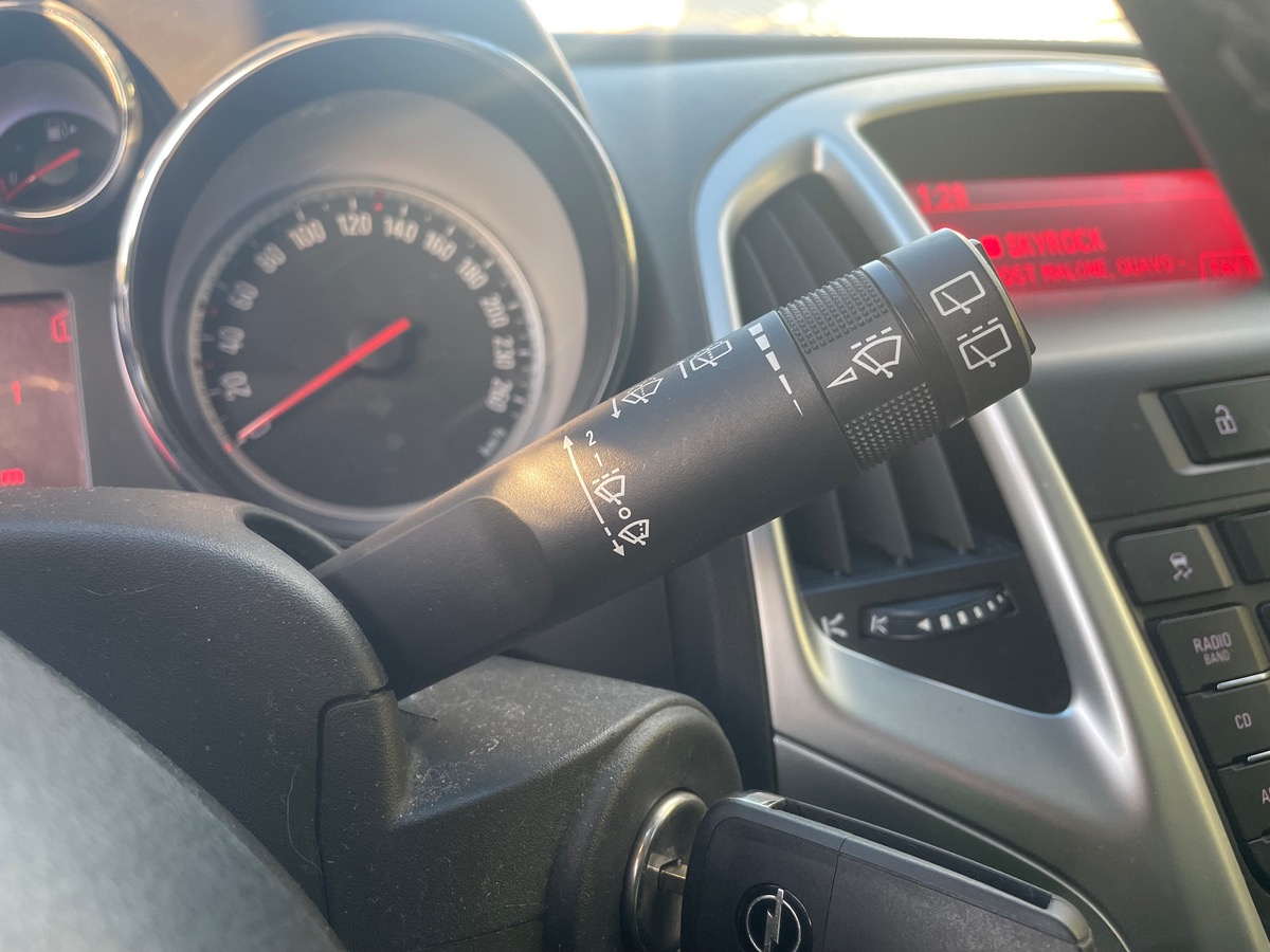 Opel Astra 1.6 turbo 180 sport