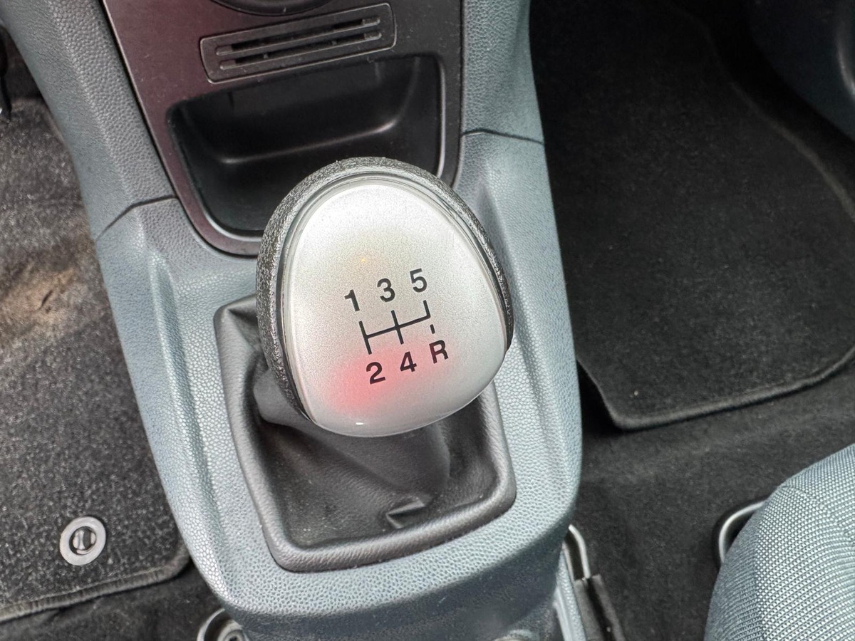 Ford Fiesta 1.4 TDCi 68 Ambiente - Révisée - Garantie
