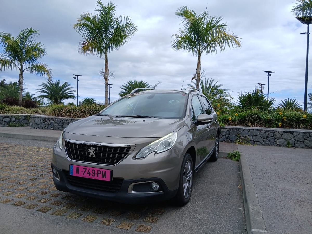 Peugeot 2008 1.2 TURBO ESSENCE 110CV