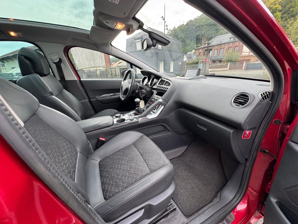 Peugeot 3008 phase 2 1.6 hdi 115cv Allure - Garantie