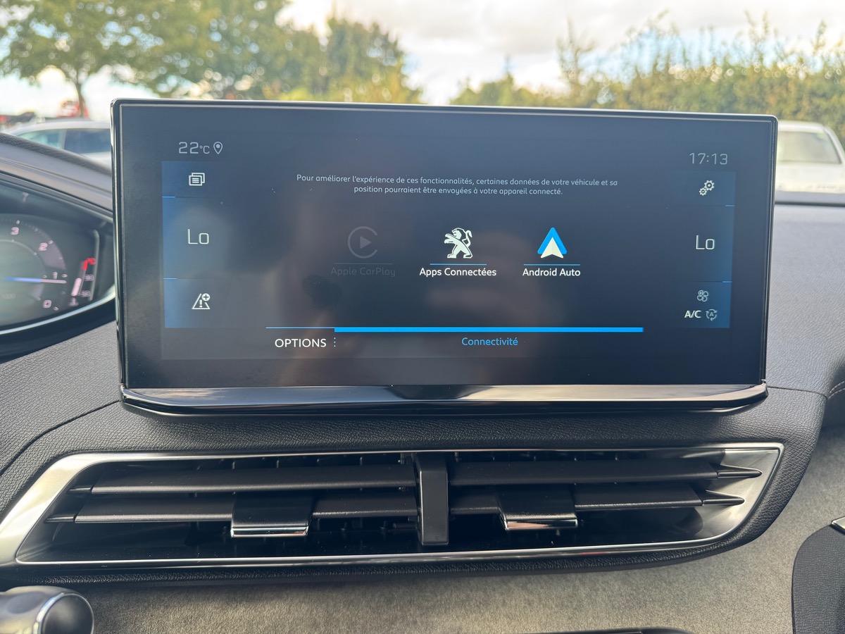 Peugeot 5008 1.5 BHDI 130CH EAT8 GT + ATTELAGE