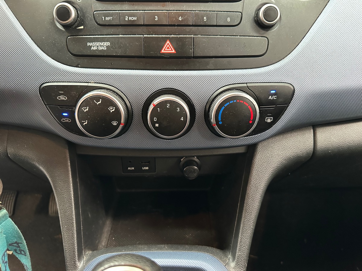 Hyundai i10 II 1.0 66 PACK EVIDENCE