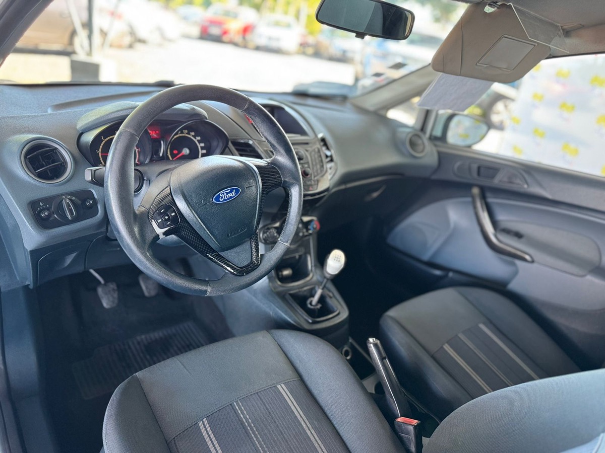 Ford Fiesta 1.4 DIESEL 68CH SPORT AUTO