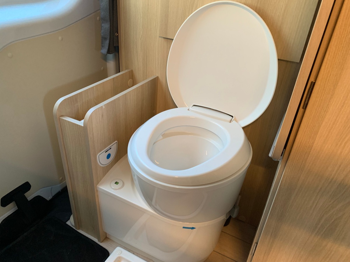 Ford CAMPEREVE 130 chevaux | Premiére MAIN | Cap Land | Caméra de recul | Apple car play