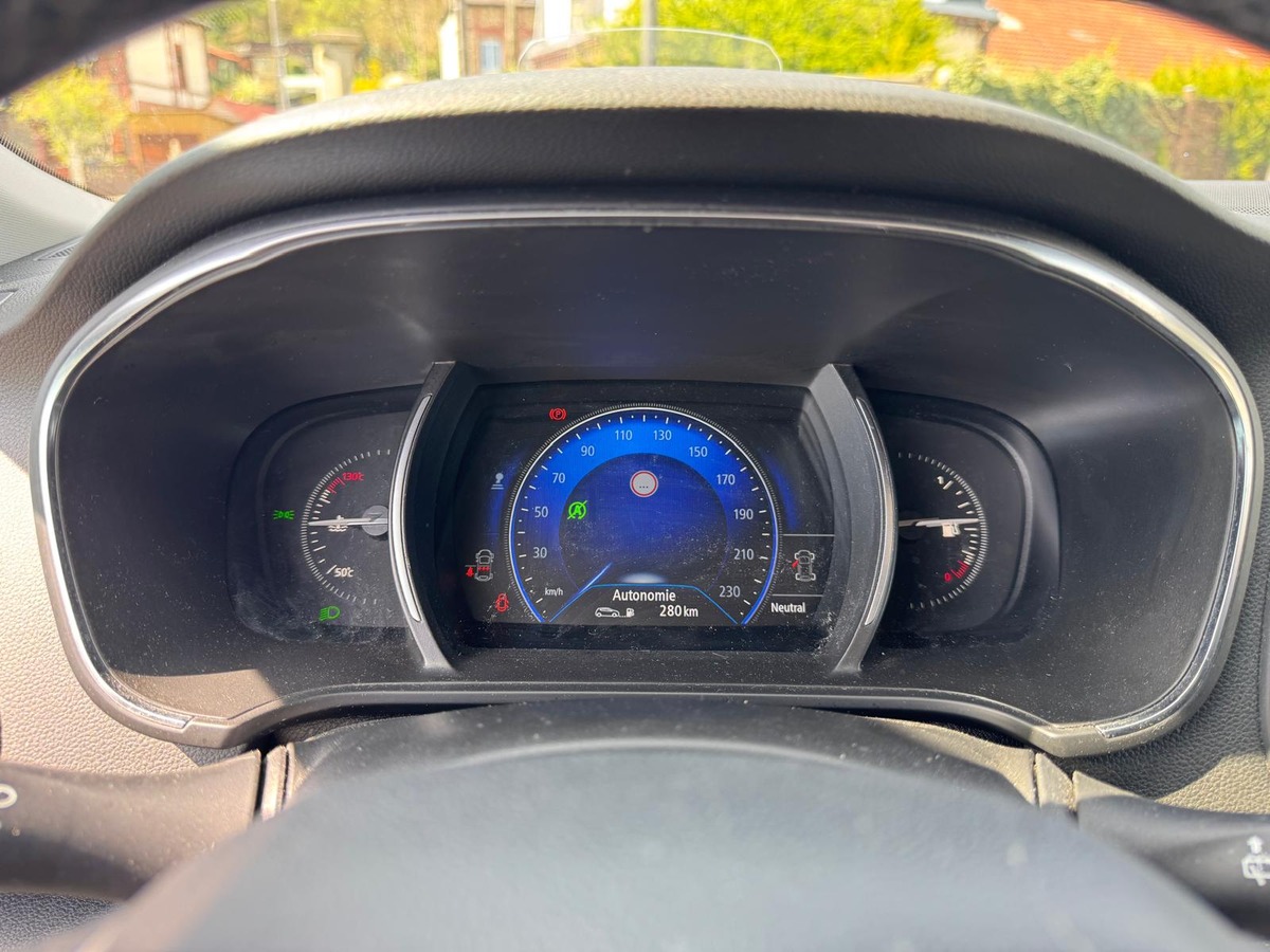 RENAULT Megane IV 1.2 TCe 130 cv iNTENS