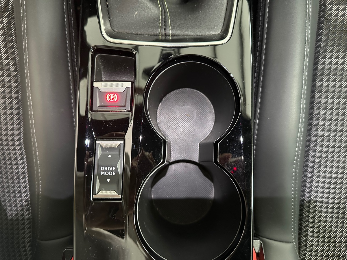 Peugeot 208 II 1.2 100cv S&S GT LINE