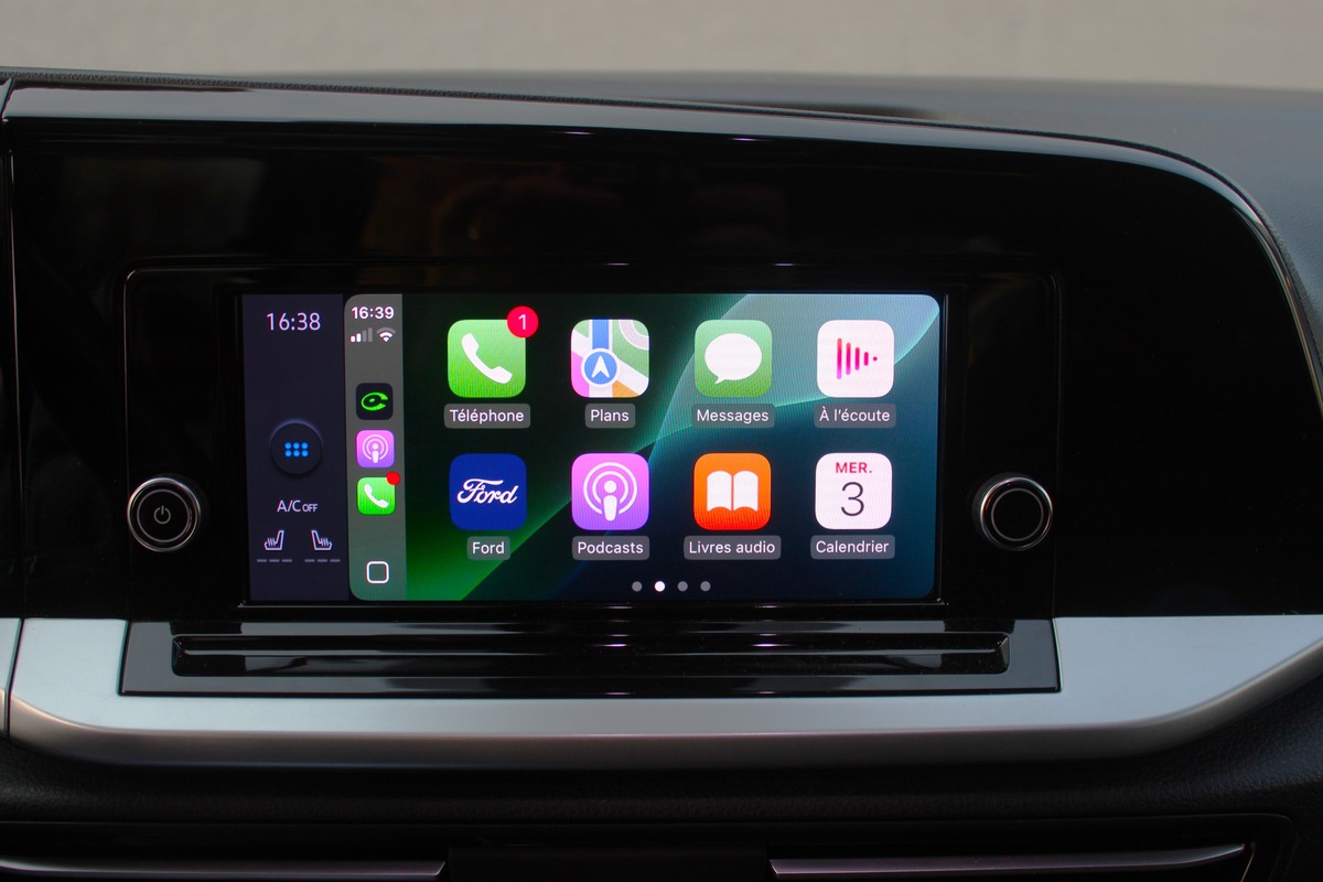 Ford Tourneo CONNECT III 2.0 ECOBLUE 122 ch  ACTIVE DSG 7 - 5 PLACES + CARPLAY