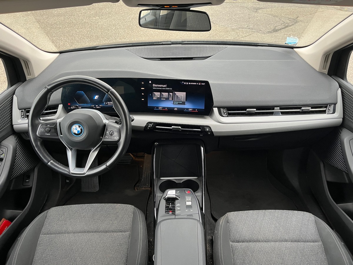 Bmw Série 2 225e Active Tourer XDRIVE, SUIVI COMPLET BMW, ATTELAGE, CAMERA, PARK ASSIST