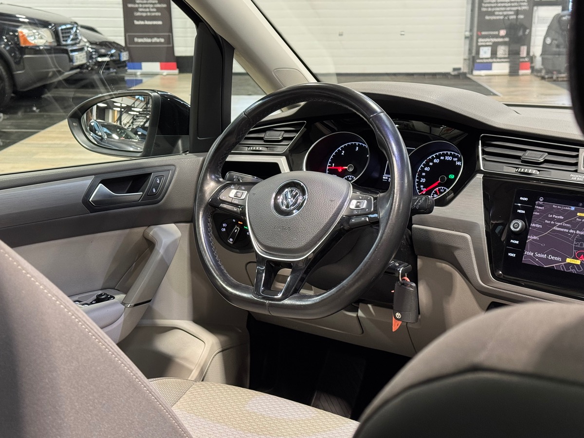 Volkswagen Touran 2.0 TDI 150CV DSG6 BLUEMOTION TOIT PANO/ATTELAGE ÉLECTRIQUE/ 5PL F