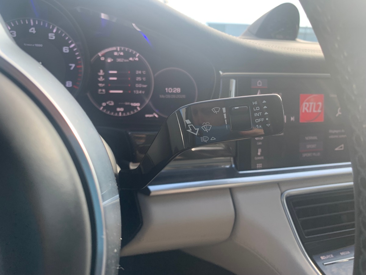 Porsche Panamera 462 | V6 | 4 E-HYBRID | Caméra | Apple car play | GPS | GARANTIE PORSCHE APPROVED