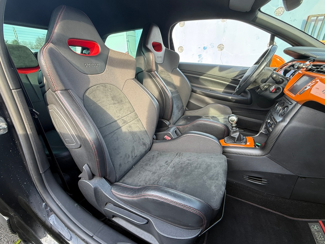 Citroën DS3 RACING 16V 202 cv