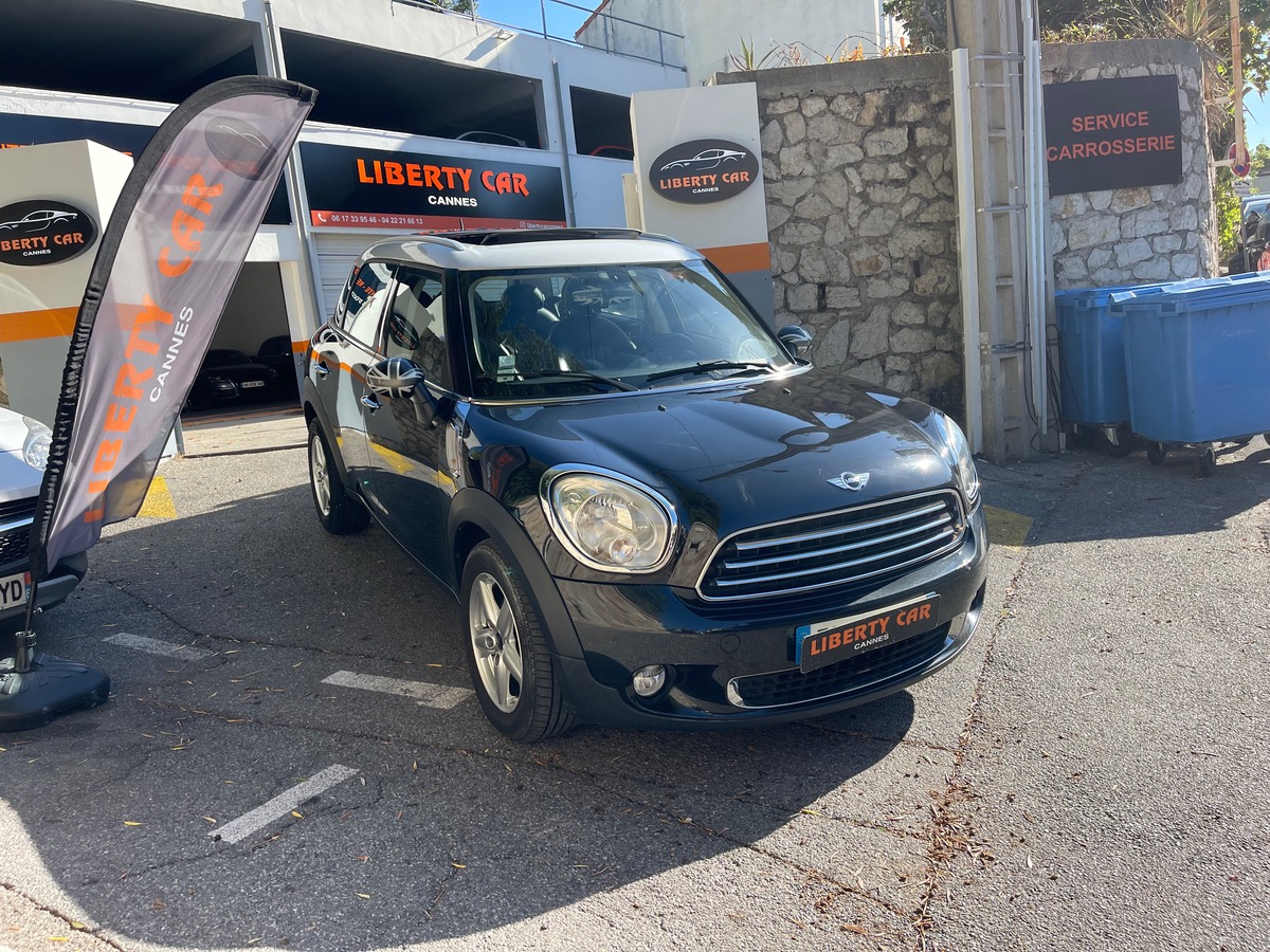 Mini Countryman Cooper 1.6 i 115 CV / Toit Ouvrant / Intérieur Cuir / GPS / Boite Auto
