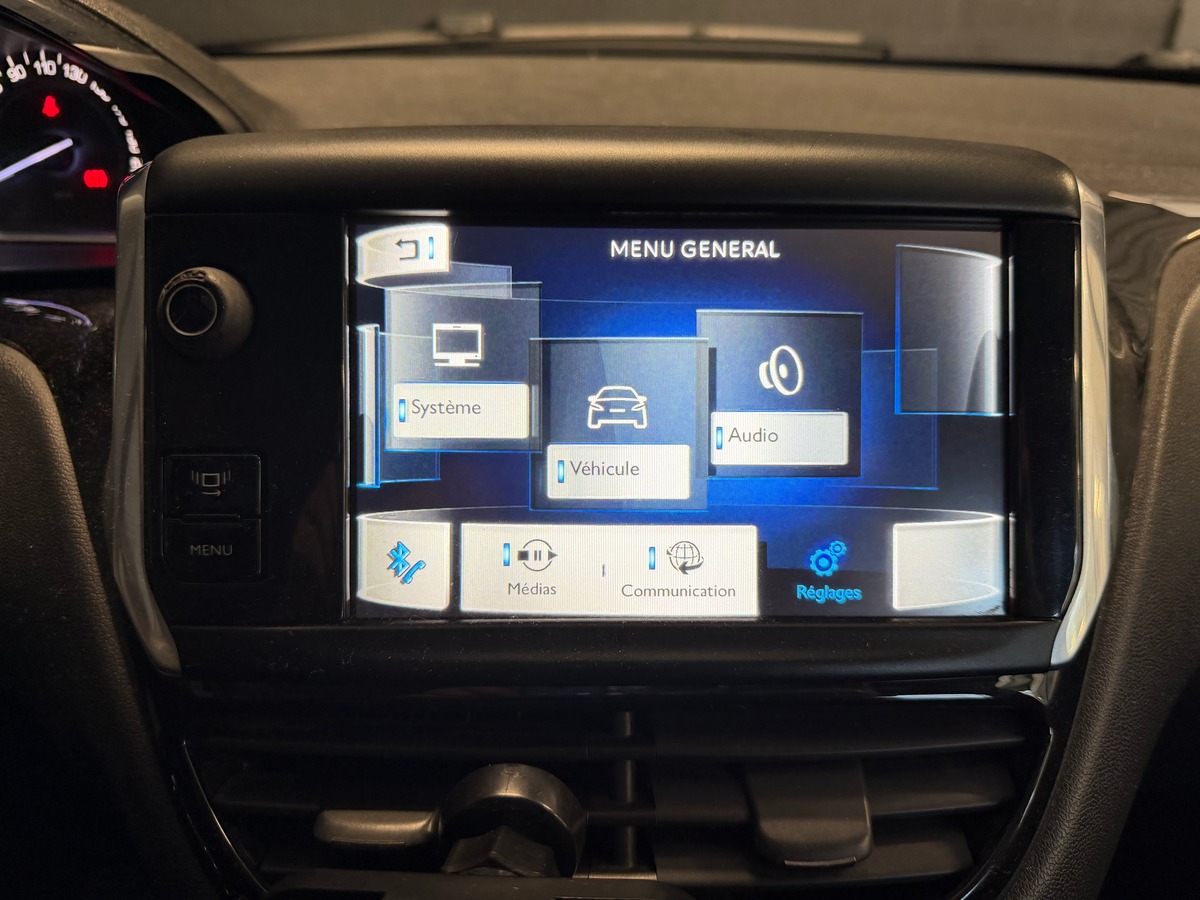 Peugeot 208 1.6 vti Boite Automatique / Moteur à chaîne