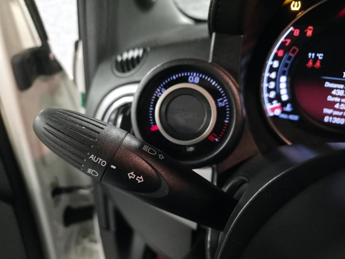 Abarth 500 1.4i 165 Abarth 595C Turismo | Ecran couleur | Mode Sport | Jantes en alliage 17"