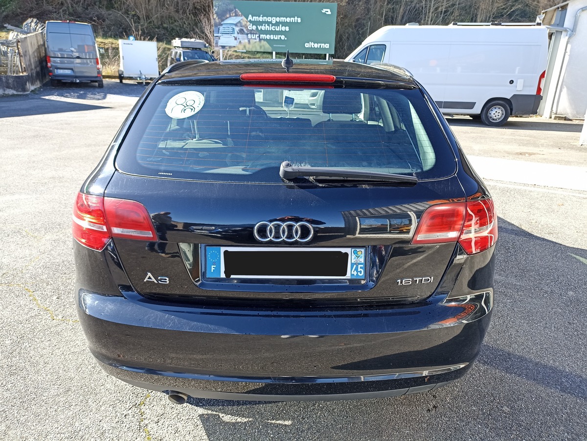 Audi A3 1.6 tdi 105 AMBIENTE SPORTBACK