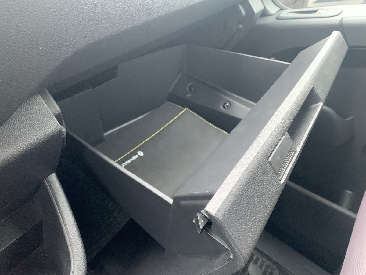 RENAULT Master 180 | L1 H1 | Première MAIN | TVA Récupérable | GRAND CONFORT | Caméra | Attelage