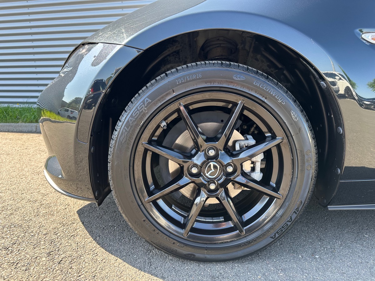 Mazda MX 5 1 5 SKYACTIV-G 131 ch | Elégance | Écran tactile | Démarrage sans clé