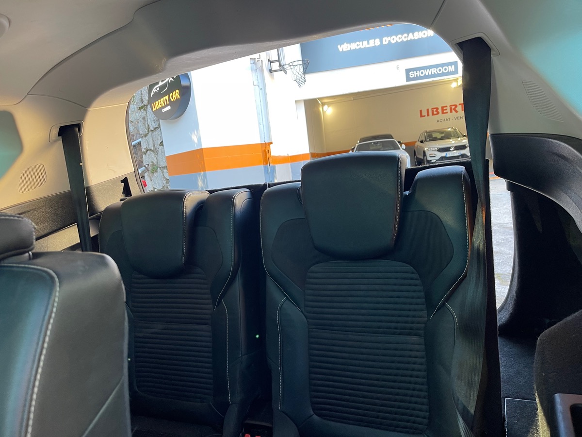 RENAULT Grand Scenic 1.3Tce 140 CV /Finition Bose / 7 Places /Toit Panoramique /Carplay /Grand Ecran