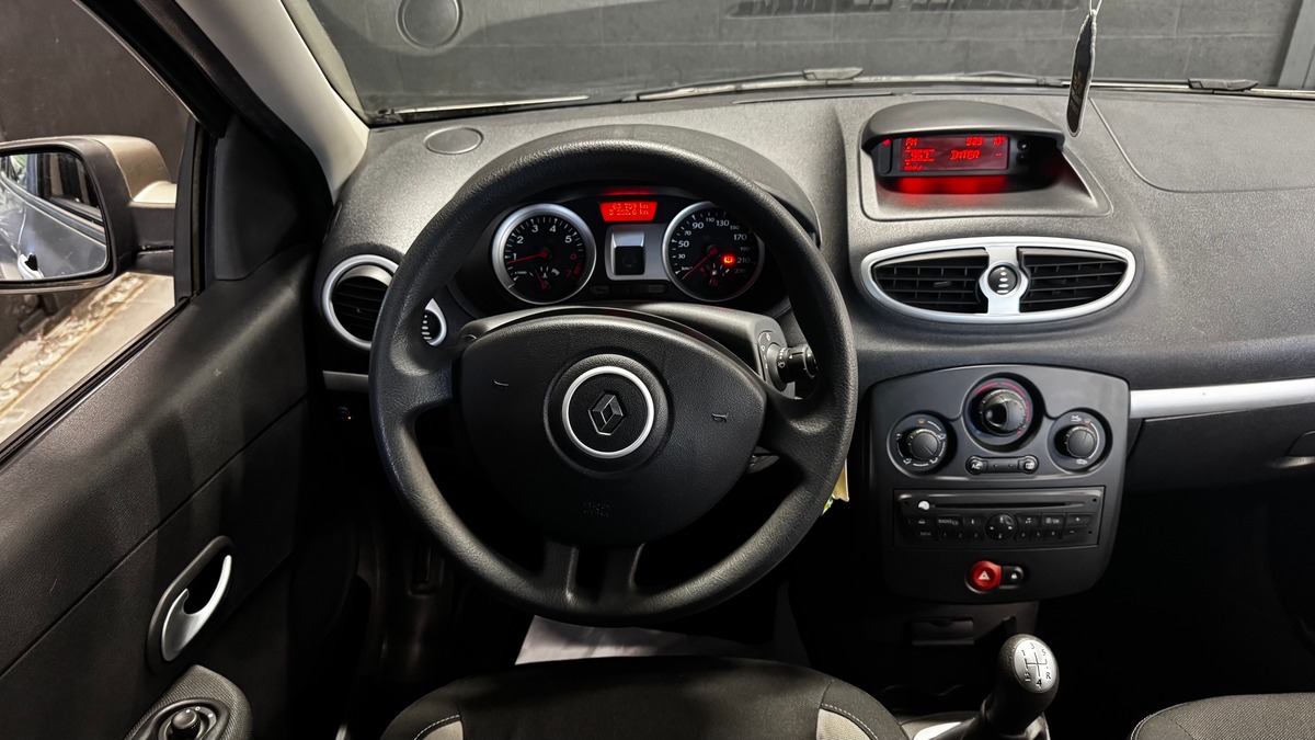 RENAULT Clio III 1.2i 75CH GPL 1ere Main