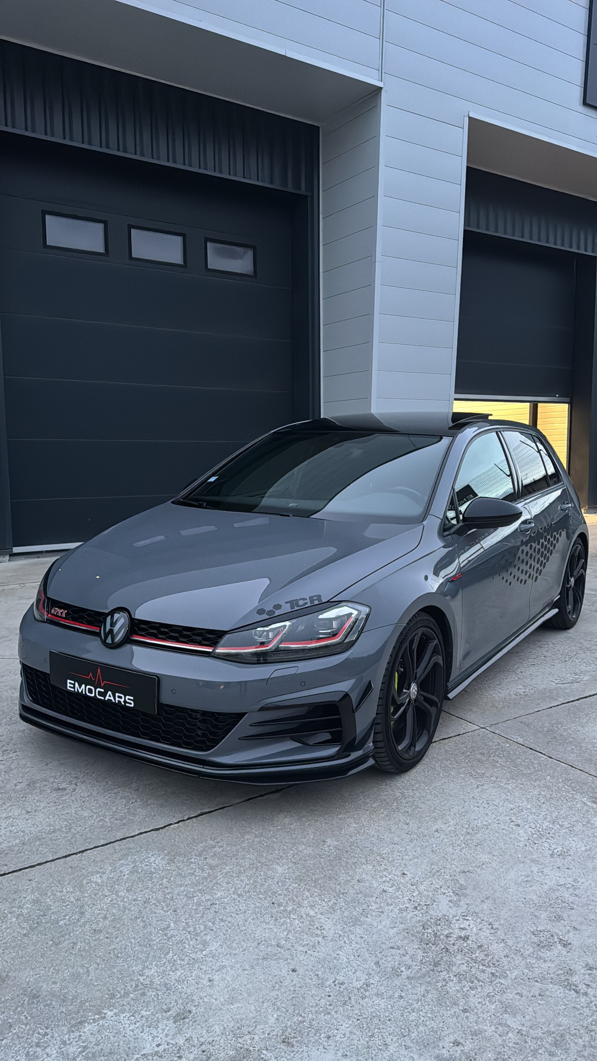 Volkswagen GOLF 7 GTI TCR 2.0 TSI 290CH DSG7 PURE GREY
