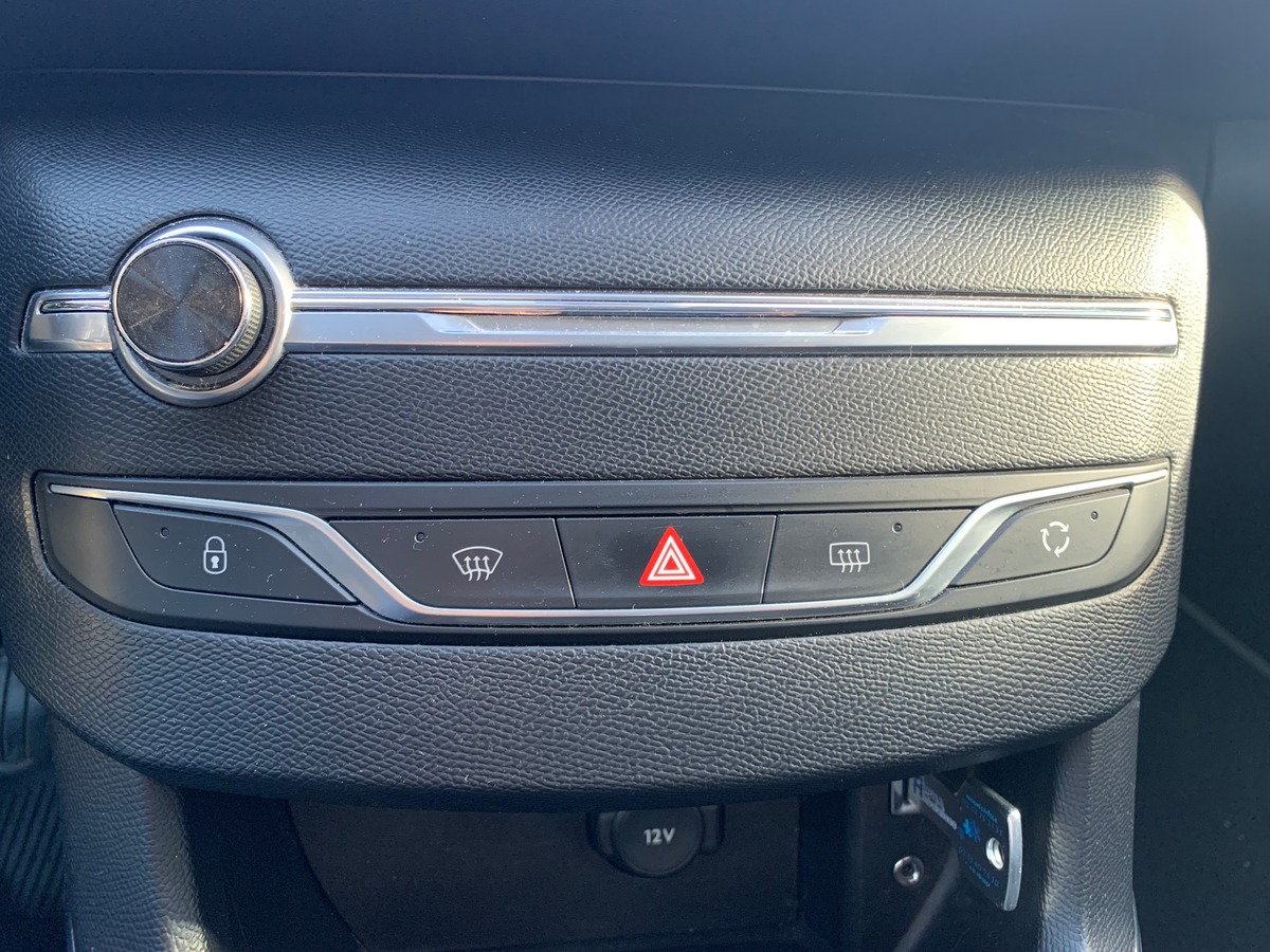 Peugeot 308 SW 100 ch | Allure | Caméra recul | GPS | Régulateur de vitesse adapatatif | Bluetooth