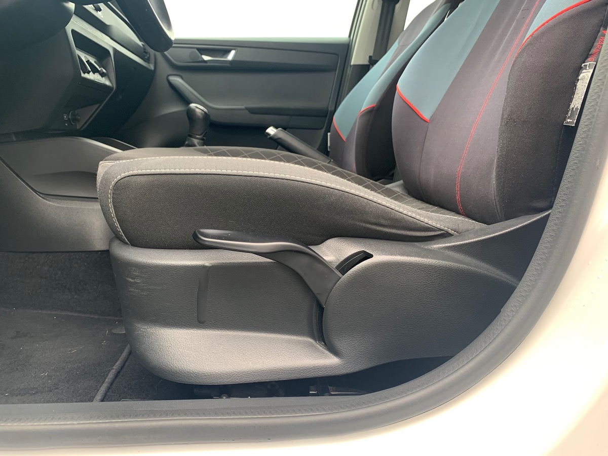 Skoda Fabia 60 ch | Business | GPS | Bluetooth | Radars de stationnement | Régulateur de vitesse