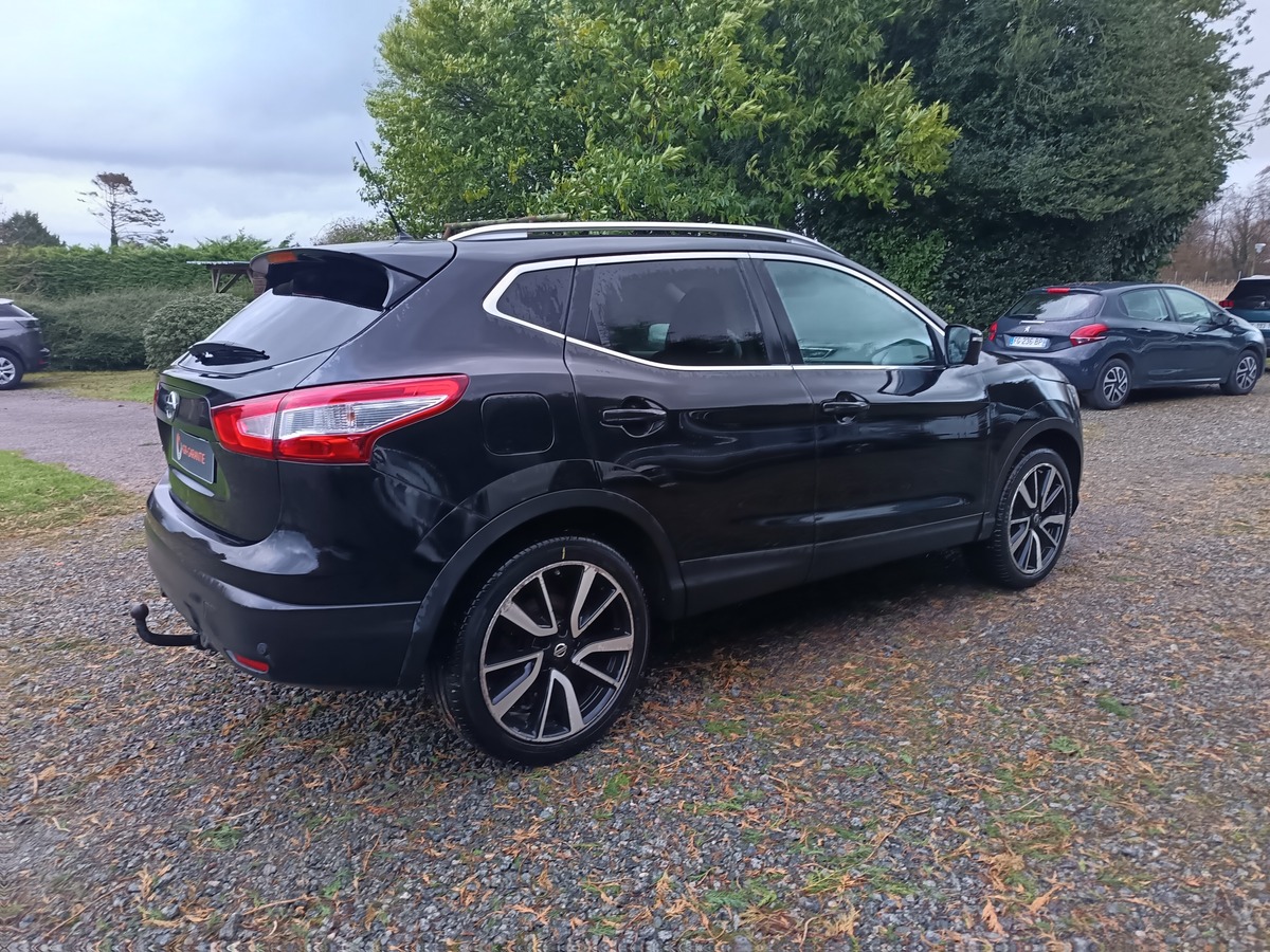 Nissan Qashqai 1.6l dci 130 ch teckna Roulant vendu en l'état / Crochet d'attelage