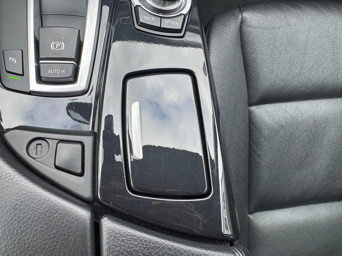 Bmw Série 5 245 ch | Luxury | GPS | Cuir | Régulateur vitesse | Sièges avant et arrière chauffants