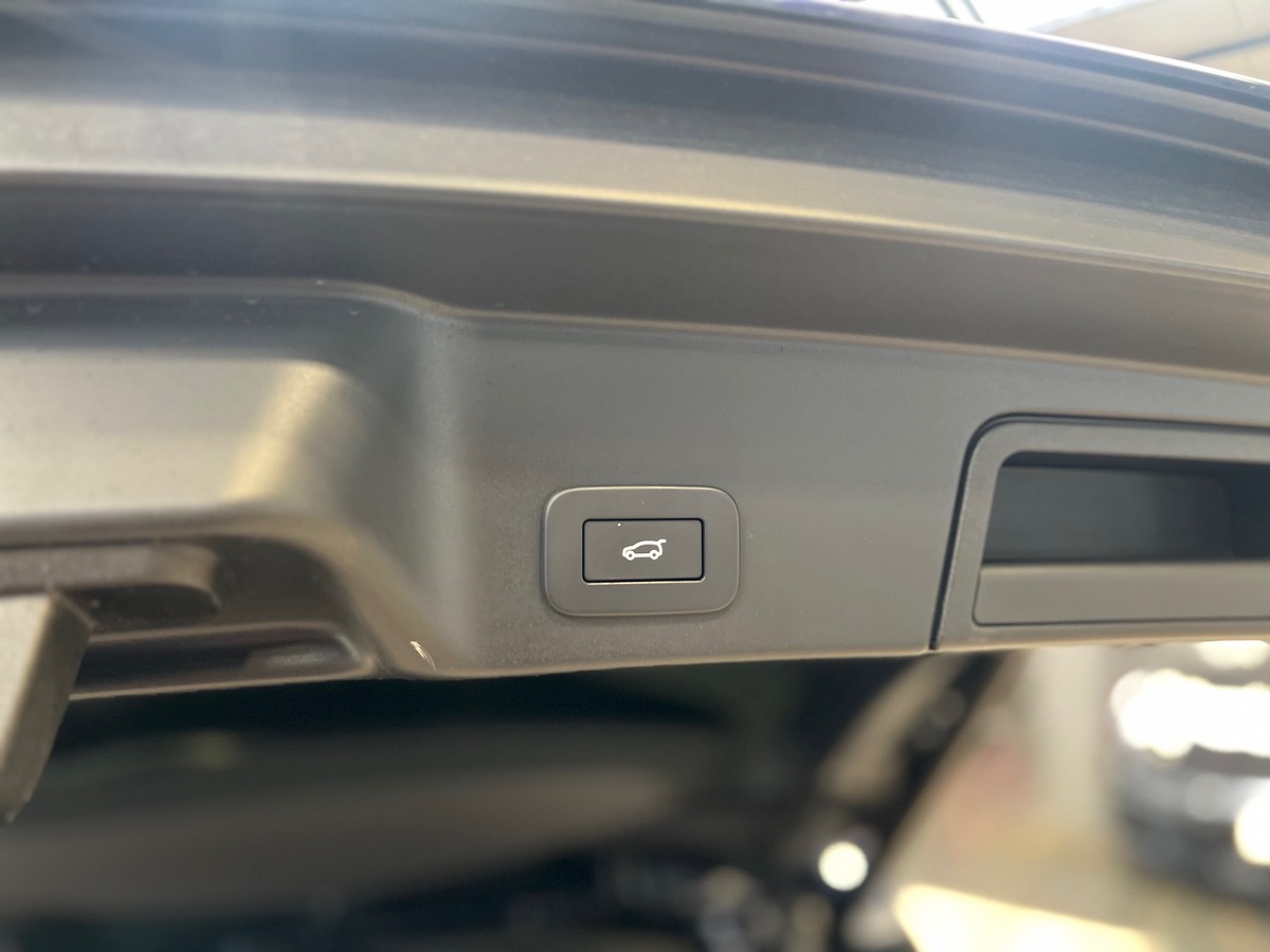 Land-Rover Range Rover Evoque II P300e PHEV 309 AWD BVA8 SE /ATTELAGE ELECTRIQUE/