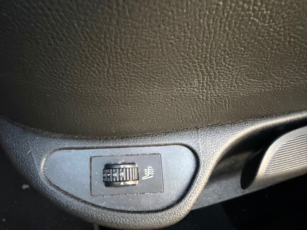 Peugeot 308 SW 2.0 HDI 140 FAP PREMIUM BVM6 7 places