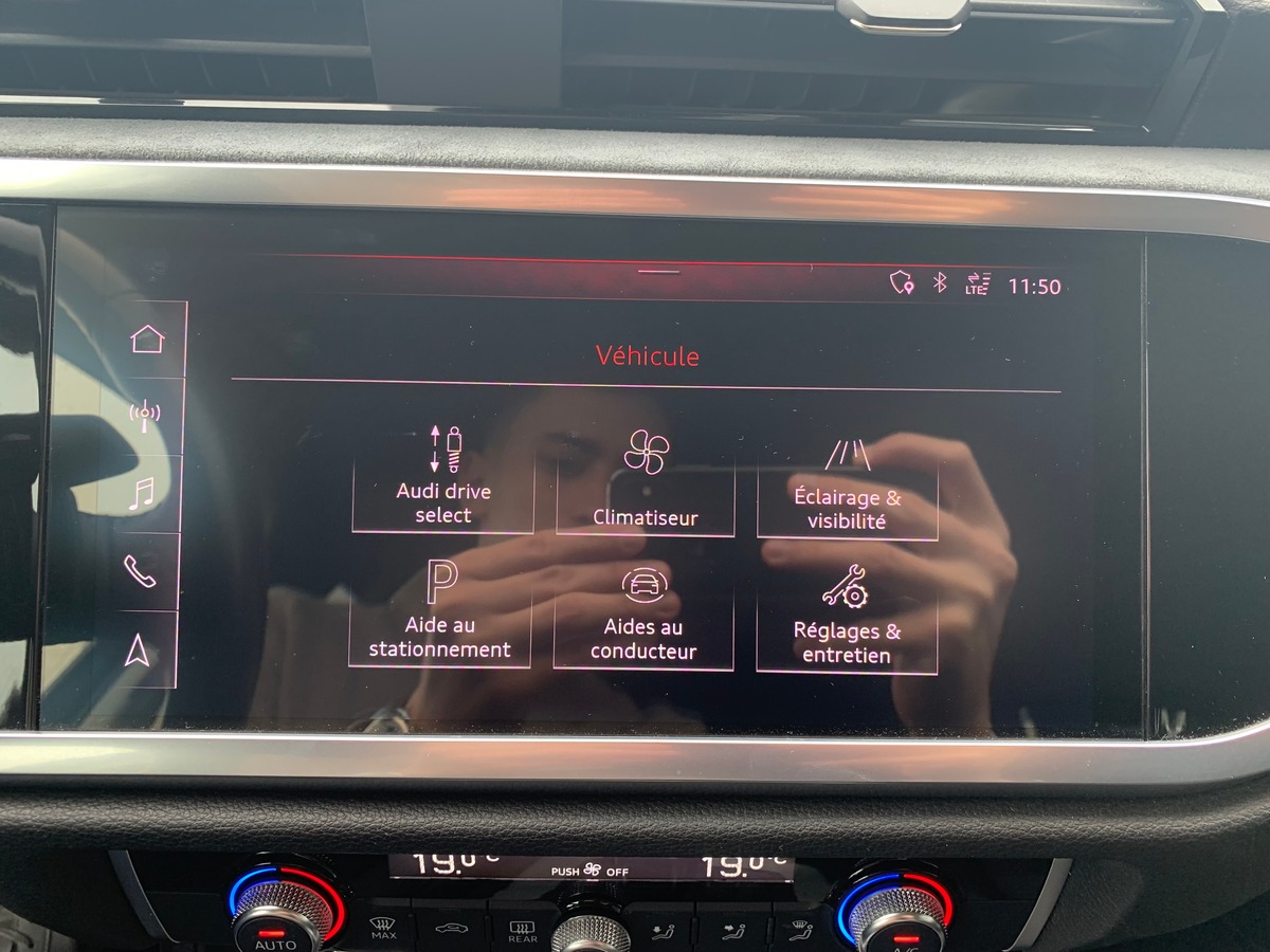 Audi Q3 190 ch | DESIGN LUXE QUATTRO | Systéme d'accés et démarrage sans clé | Régulateur de vitesse