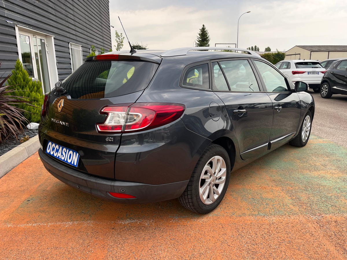 RENAULT Megane III Phase 2 Estate 1.5 dCi 110 CH