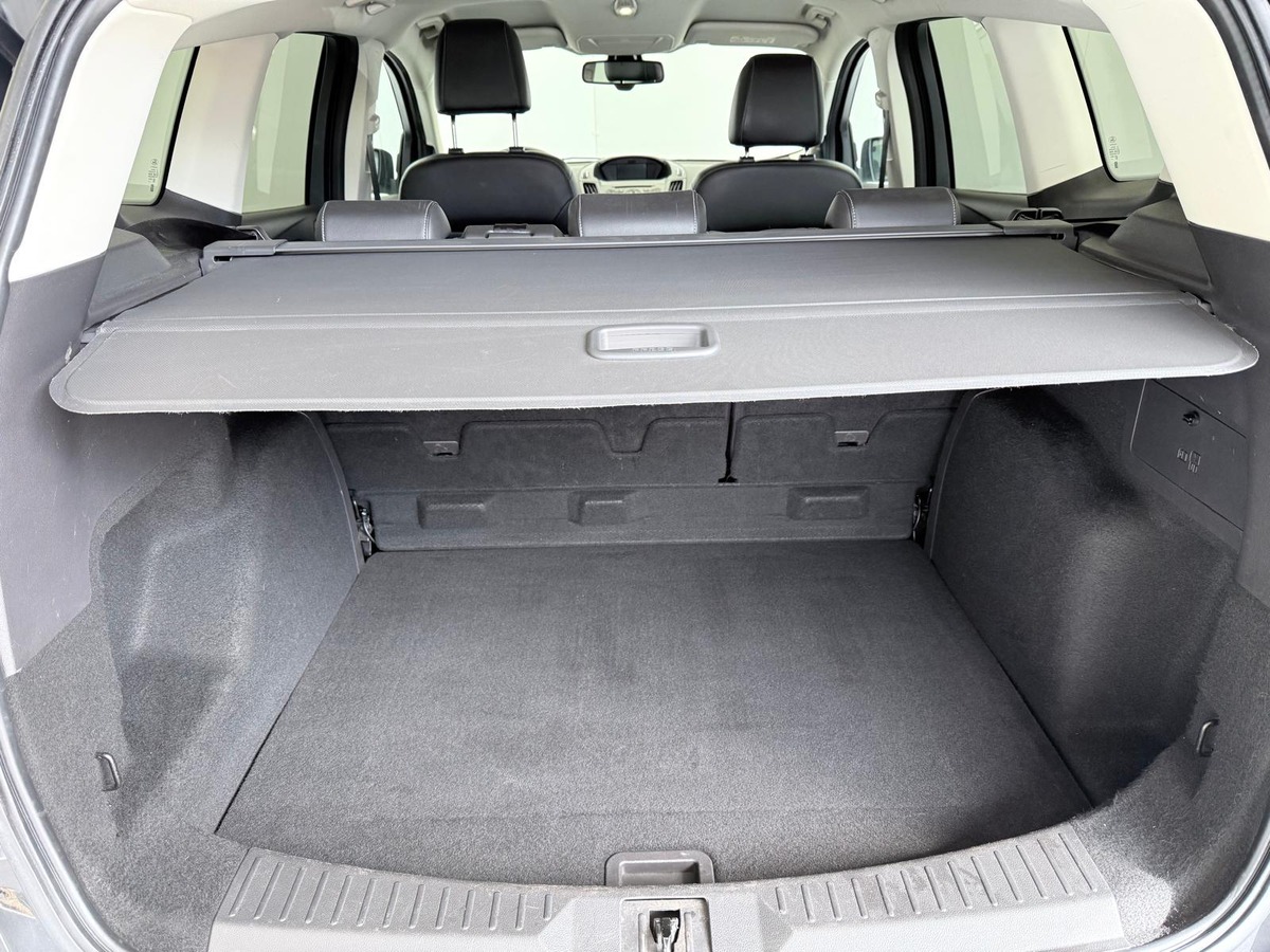 Ford Kuga 2.0 TDCI 136   4x2  Titanium Première main