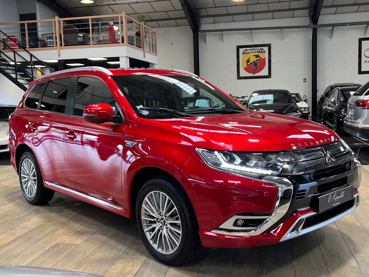 Mitsubishi Outlander 2.4 PHEV 4WD 135CV TO+ATT c