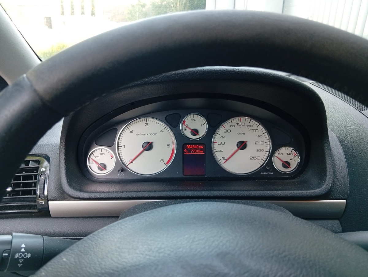 Peugeot 407 407 2.0 HDi140 Confort Pack FAP