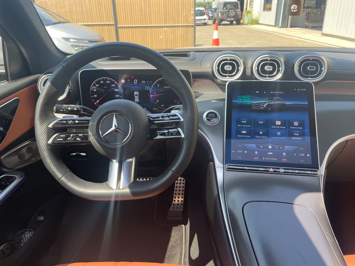 Mercedes-Benz Classe GLC 220D 2.0 197CV TVA RECUPERABLE-CARPLAY-TOIT OUVRANT-SIEGE CHAUFFANT-AMG LINE