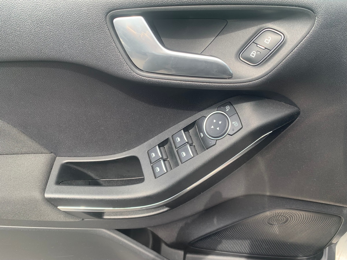 Ford Fiesta ST LINE | 125 chevaux | Contrat Ford Protect (70000 kms et/ou 30/10/2027)