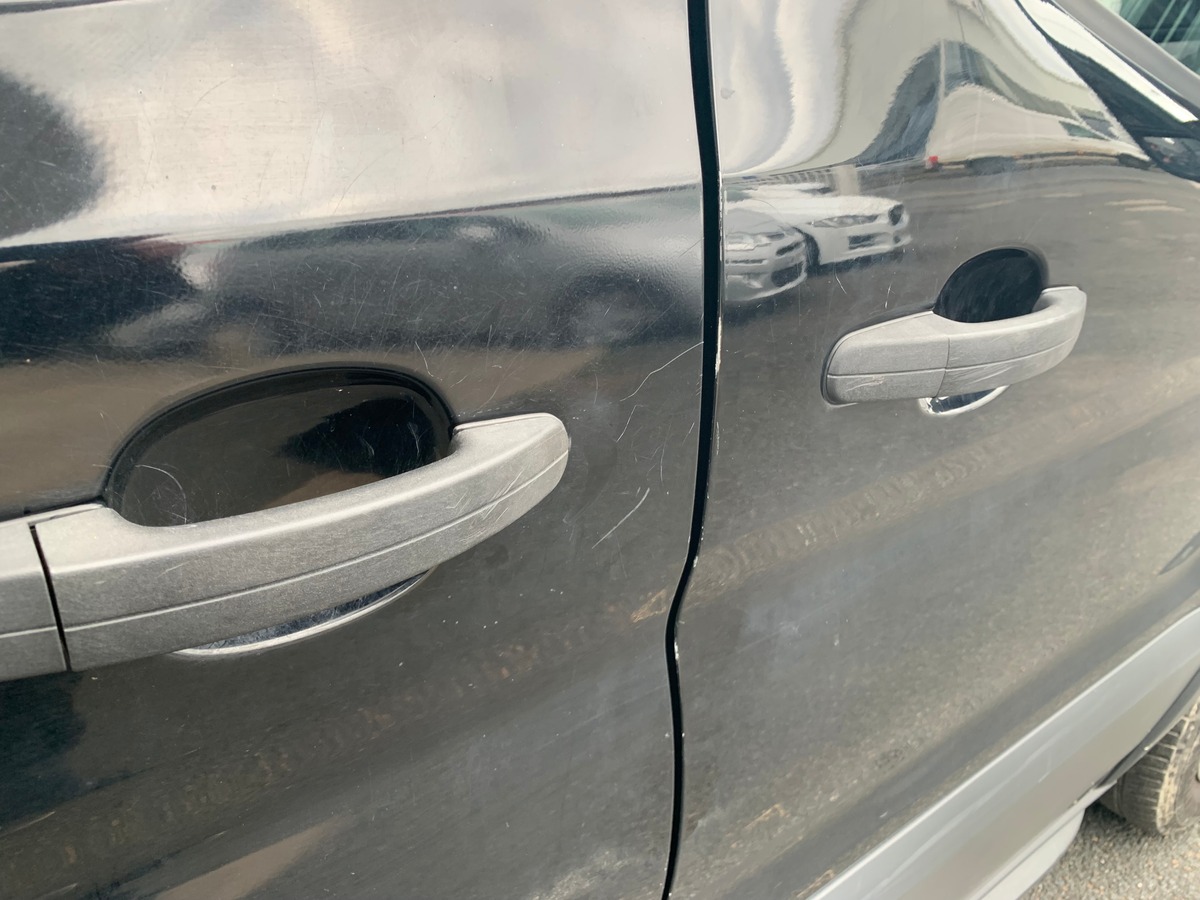 Ford TRANSIT 155 | Trend | Kit mains-libres Bluetooth | 1 Porte latérale coulissante | Climatisation