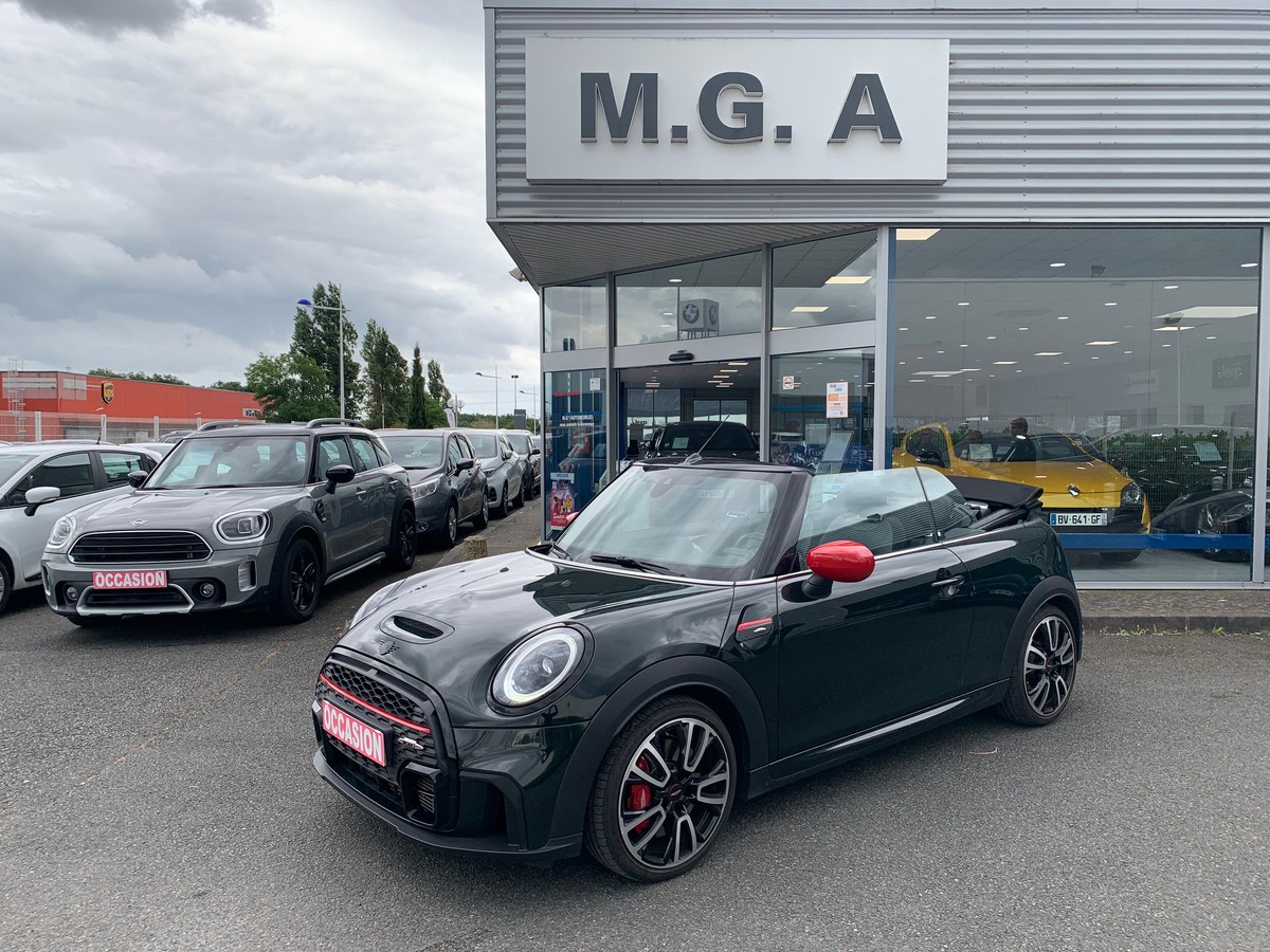 Mini Cooper JCW 231 CHEVAUX | Dernier entretien MINI le 05/05/2025 à 25305 kilomètres
