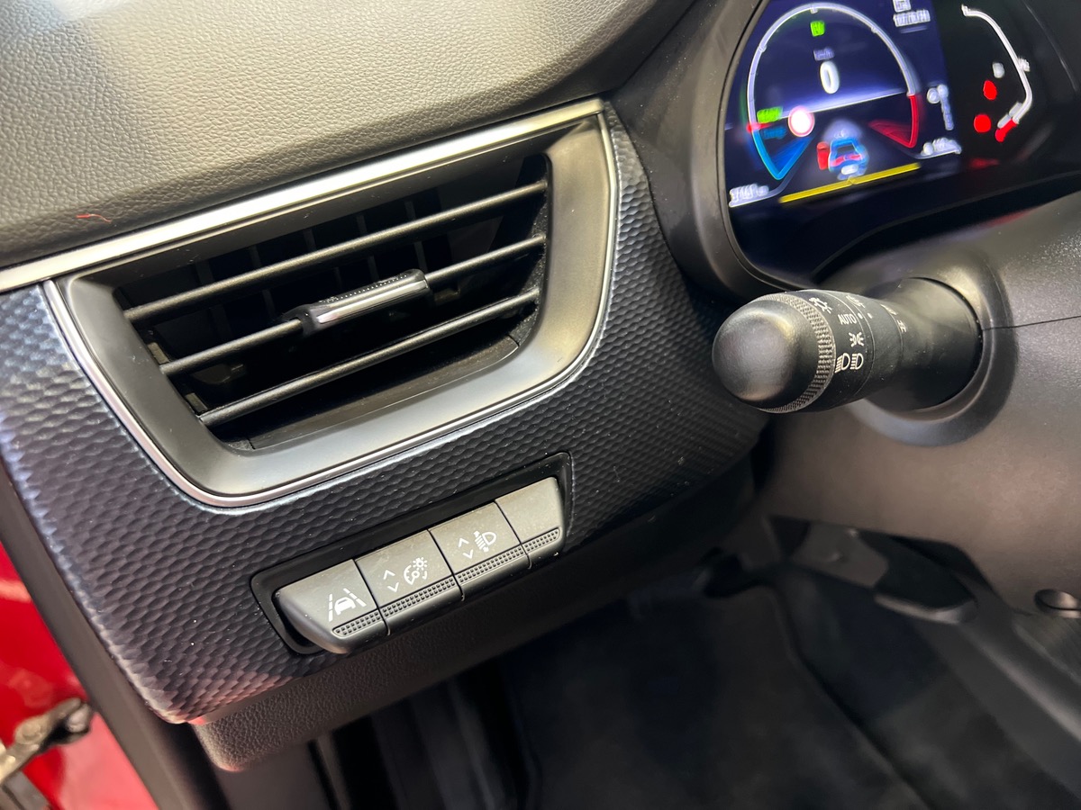 RENAULT Arkana HYBRID 1.6 E-TECH 145 cv INTENS EDC 22 ROUGE FLAMME