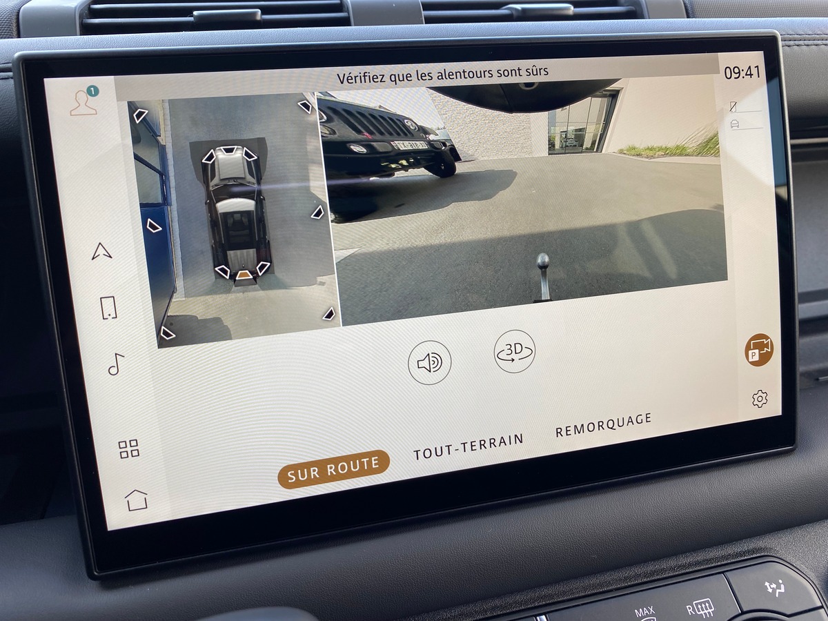 LAND ROVER DEFENDER 110 P400E HSE COUPE DU MONDE / 18850 KMS