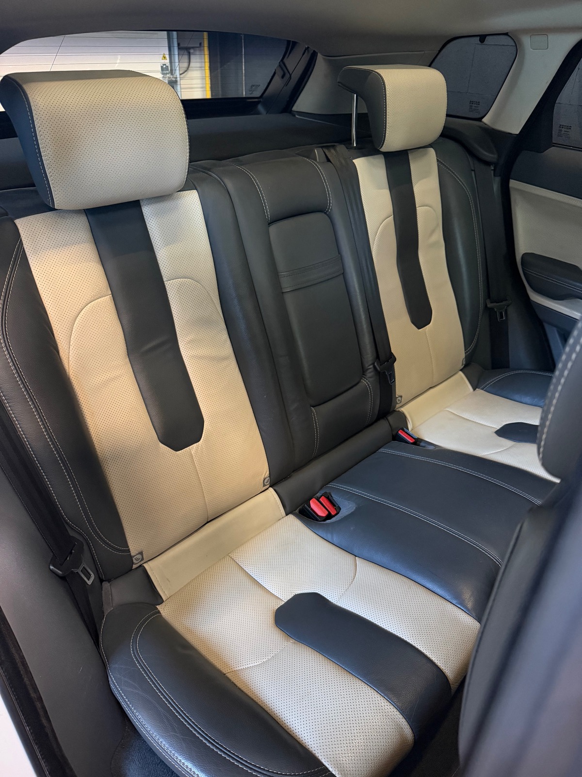 Land-Rover Range Rover Evoque 2.2 TD4 150 BVA DYNAMIC