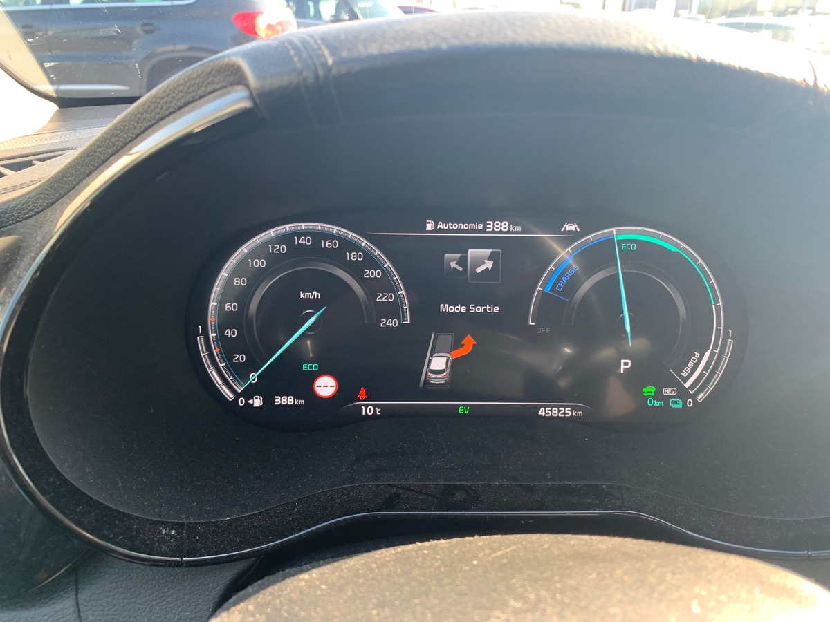 Kia XCeed 141 |Premium | Toit ouvrant | Siéges chauffants climatisés | Caméra recul | Apple car Play