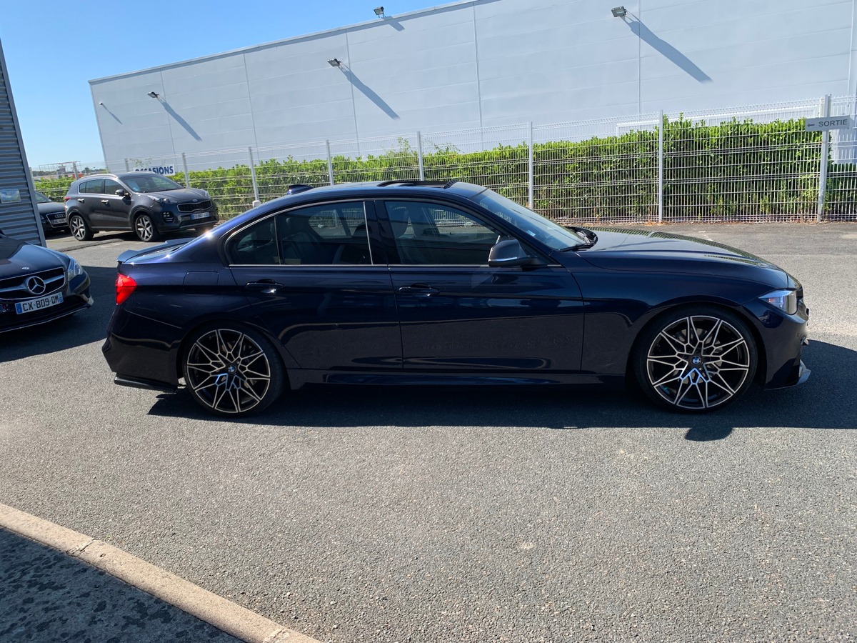 Bmw Série 3 326 | Sport | Régulateur vitesse | GPS | Siéges chauffants | Toit ouvrant | Mode Sport