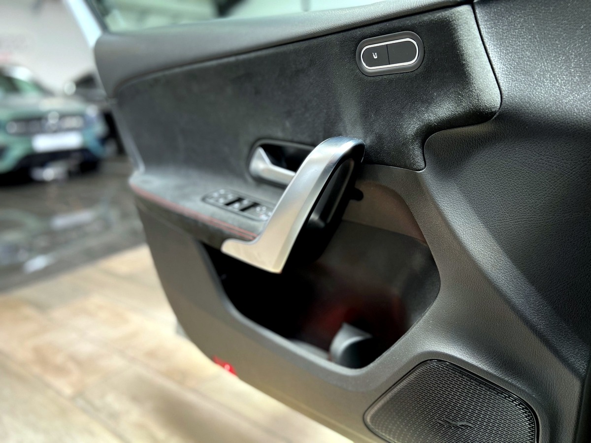 Mercedes-Benz Classe A 200 IV 163 AMG LINE 7G-DCT