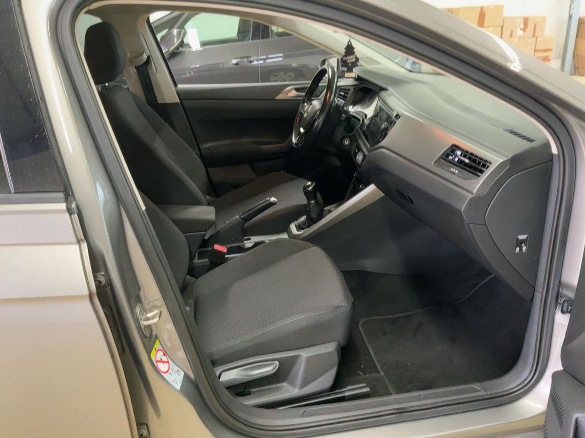 Volkswagen Polo VI 1.0 TSi 95 Confortline